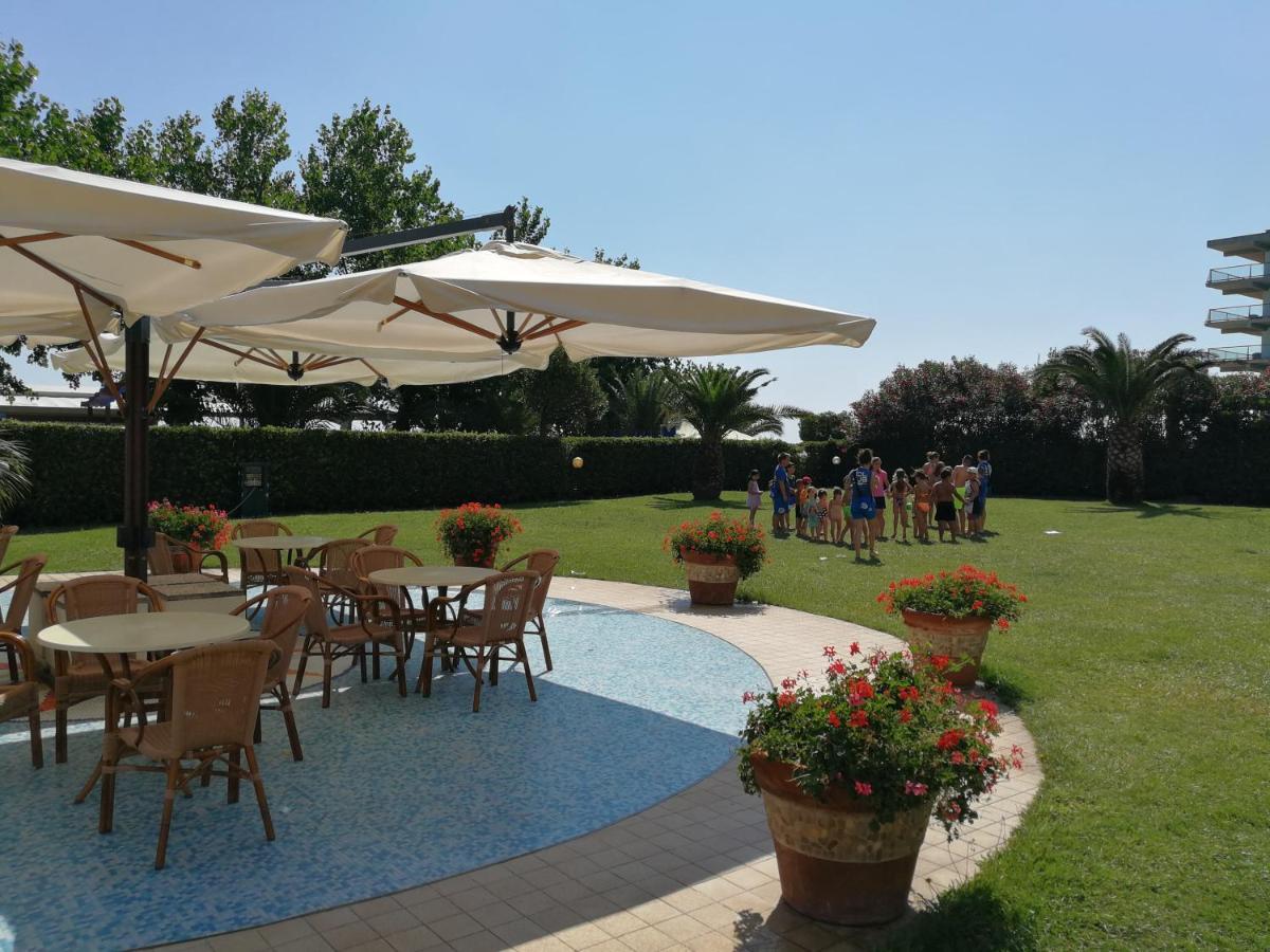 Hermitage Hotel Silvi Marina Dış mekan fotoğraf